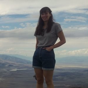 Meet your Posher, Liz